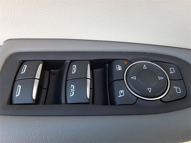 Used 2024 Cadillac XT6 Premium Luxury w/ Technology Package image 13