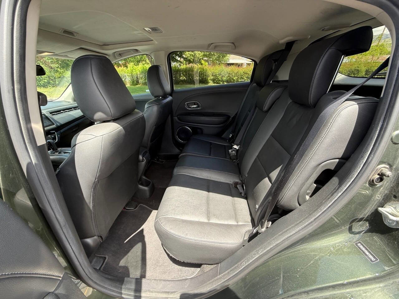 Used 2017 Honda HR-V EX-L image 10