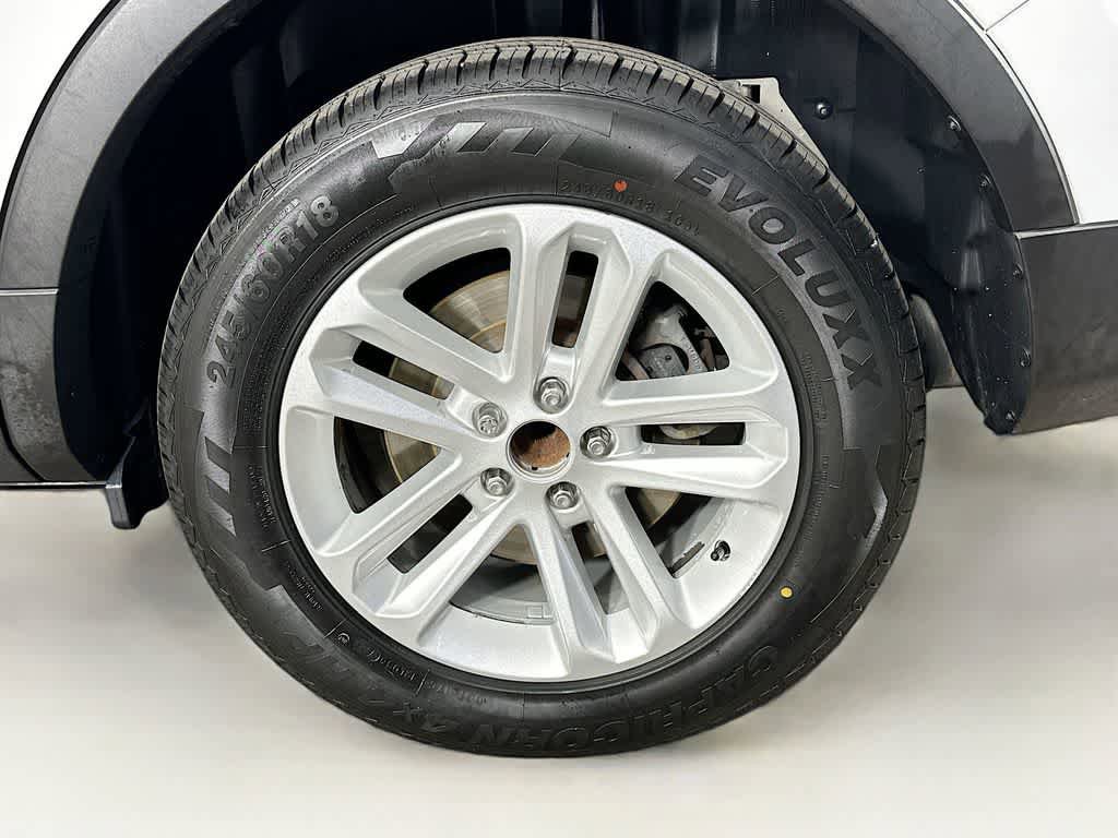 Used 2017 Ford Explorer FWD image 7