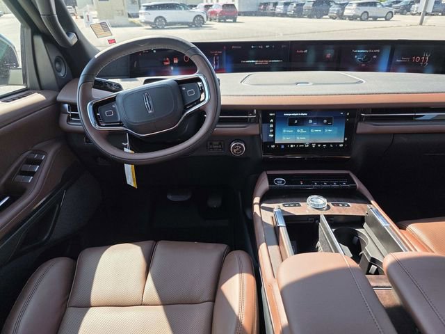 New 2025 Lincoln Navigator Reserve image 6