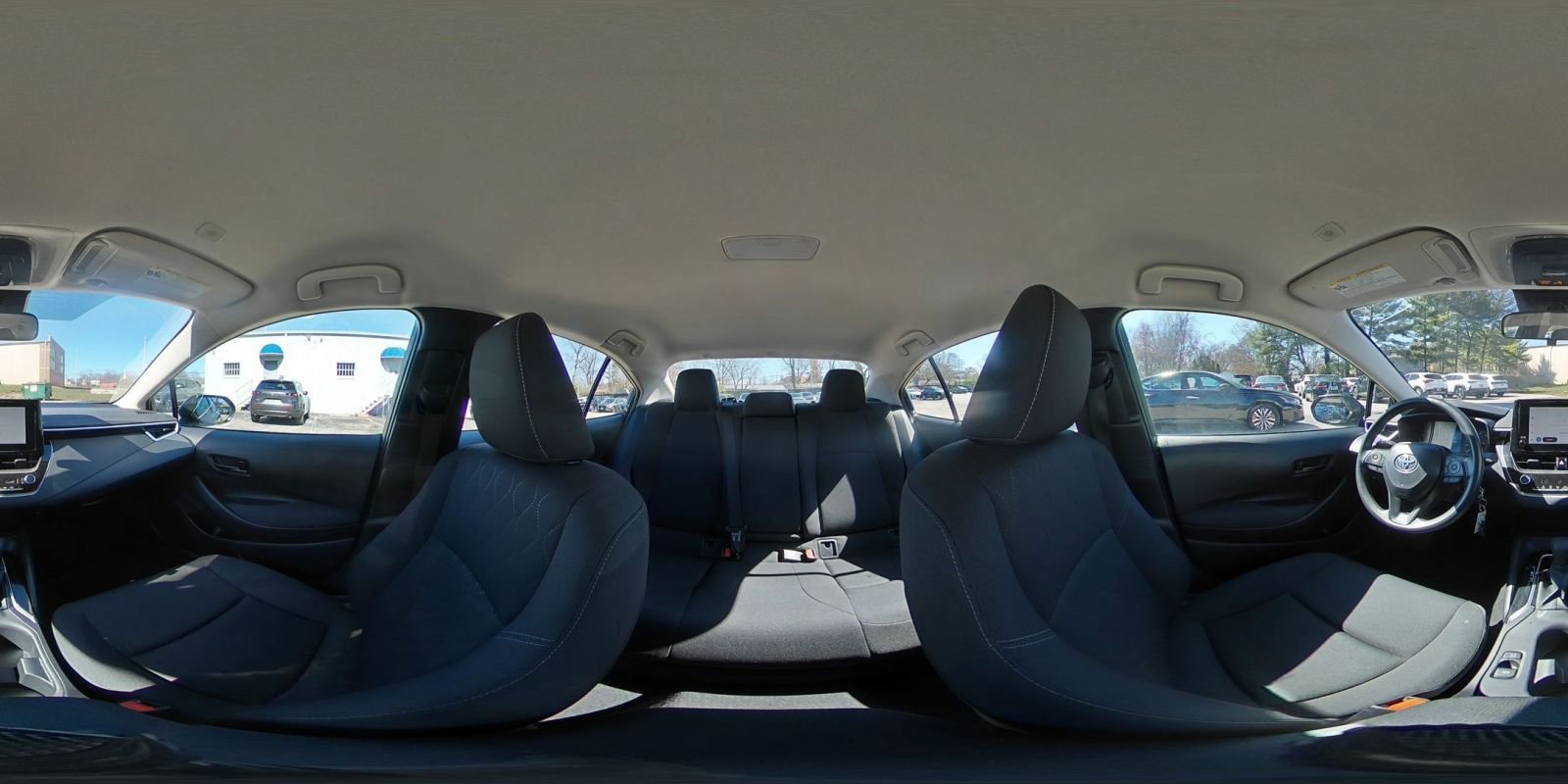 Used 2025 Toyota Corolla LE image 40