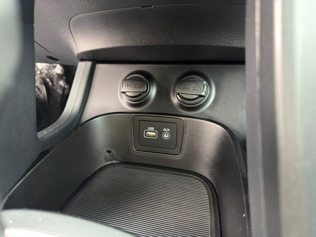 Used 2017 Hyundai Santa Fe Sport FWD image 26