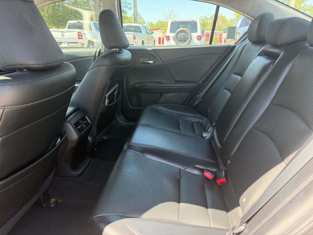 Used 2015 Honda Accord EX-L image 11