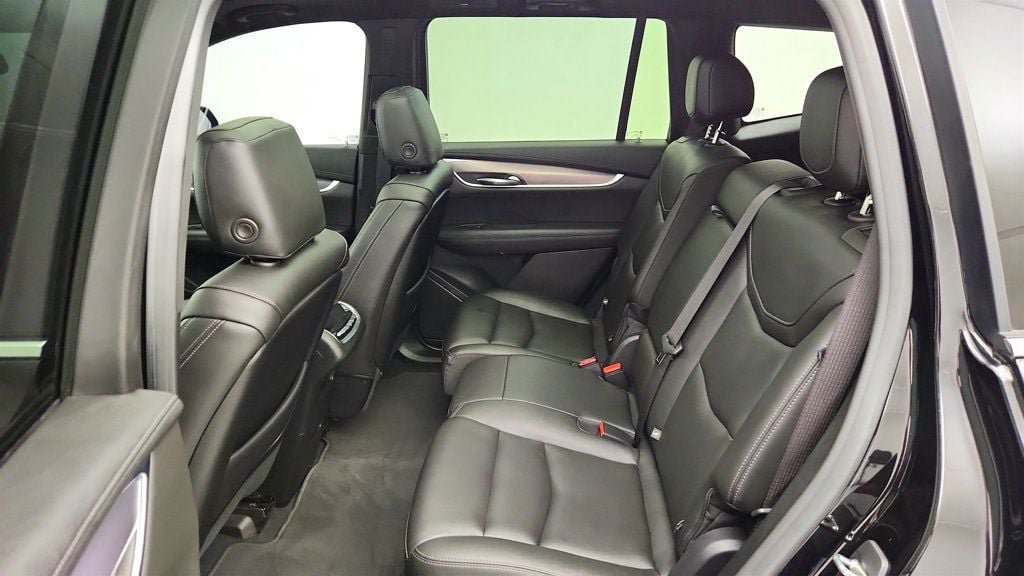 Used 2021 Cadillac XT6 Luxury FWD image 21
