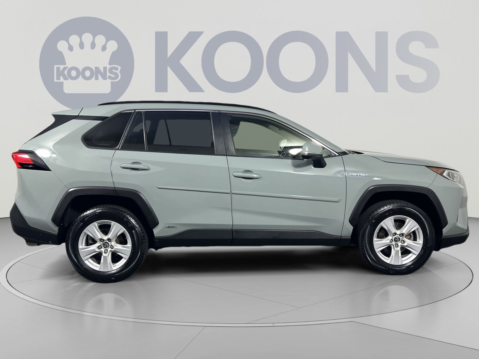 Used 2019 Toyota RAV4 XLE w/ Convenience Package AWD/4WD image 8
