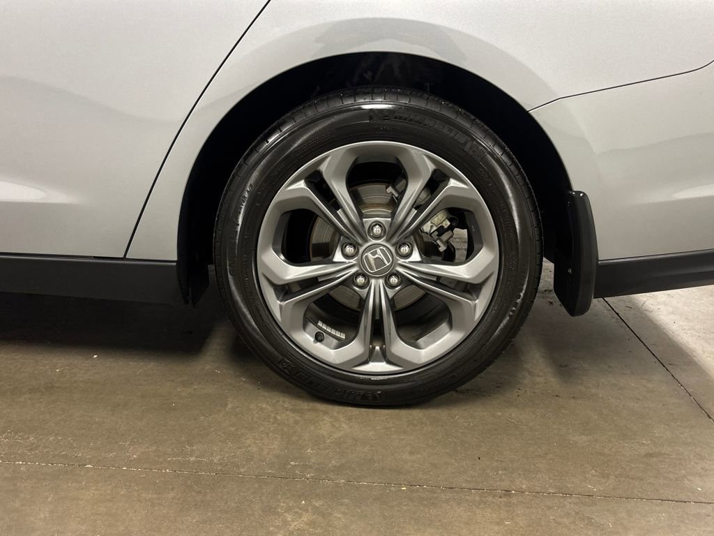 Used 2023 Honda Accord EX image 11