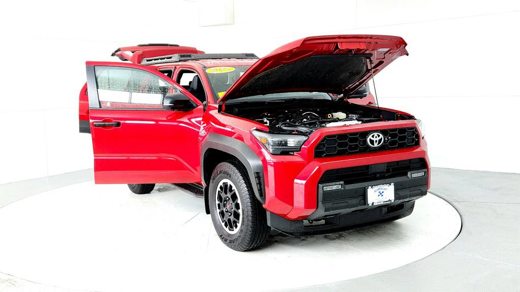 Certified 2025 Toyota 4Runner TRD Off-Road Premium w/ Tow Technology Package AWD/4WD image 9