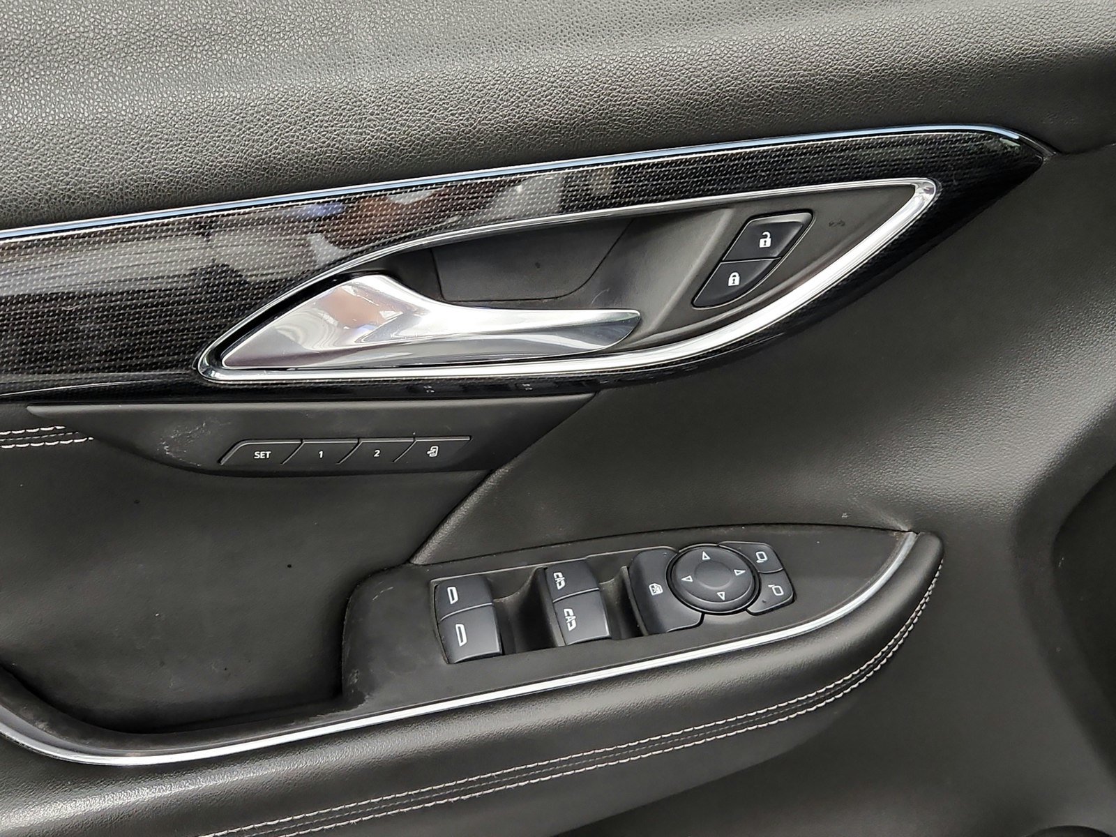 Used 2023 Buick Envision Essence FWD image 21