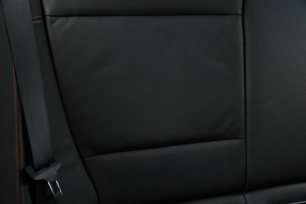 Used 2011 BMW 1 Series M image 91