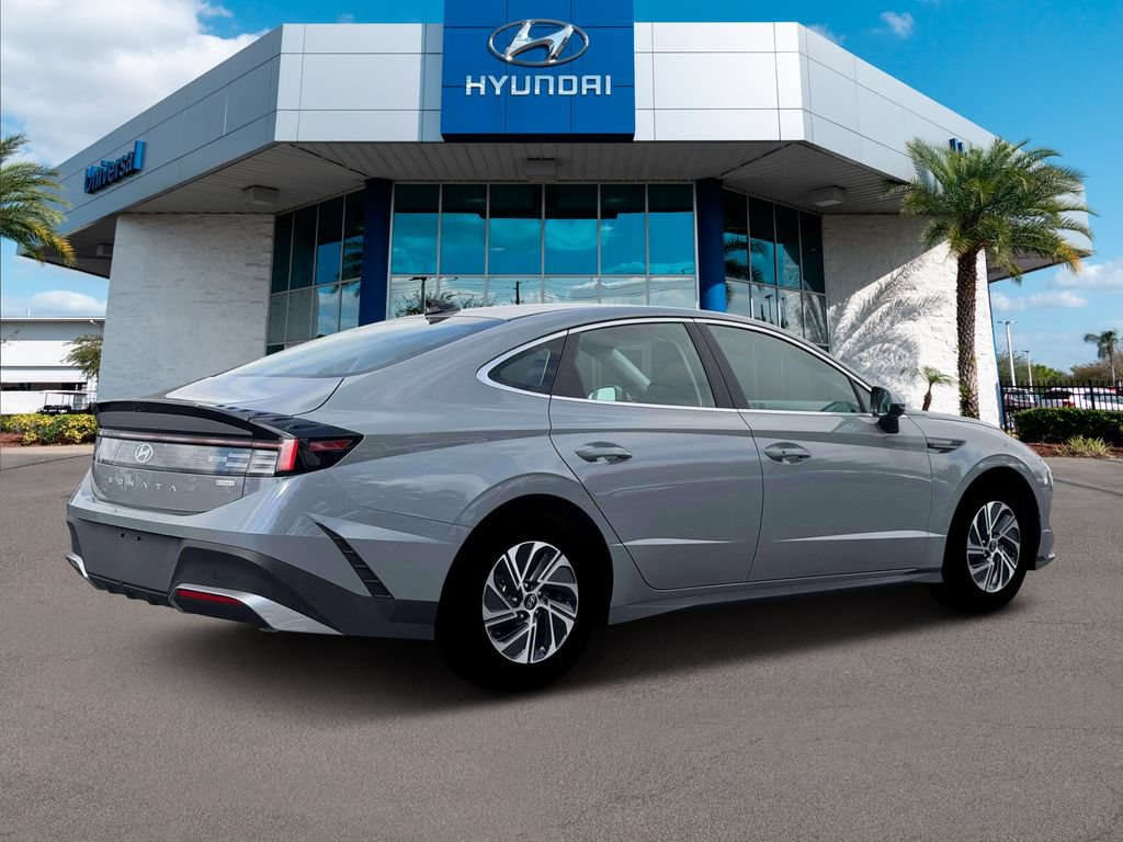 New 2026 Hyundai Sonata Blue FWD image 9