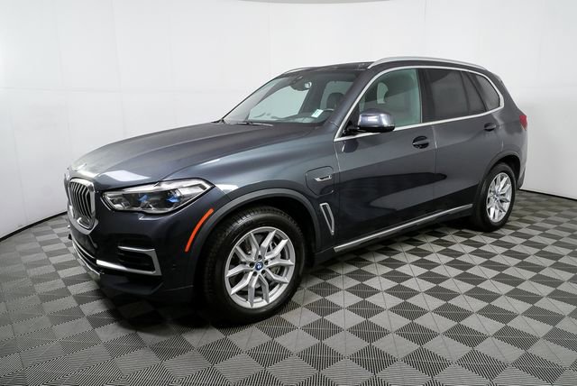 Used 2022 BMW X5 xDrive45e w/ Executive Package AWD/4WD image 29