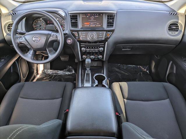 Used 2019 Nissan Pathfinder S image 17