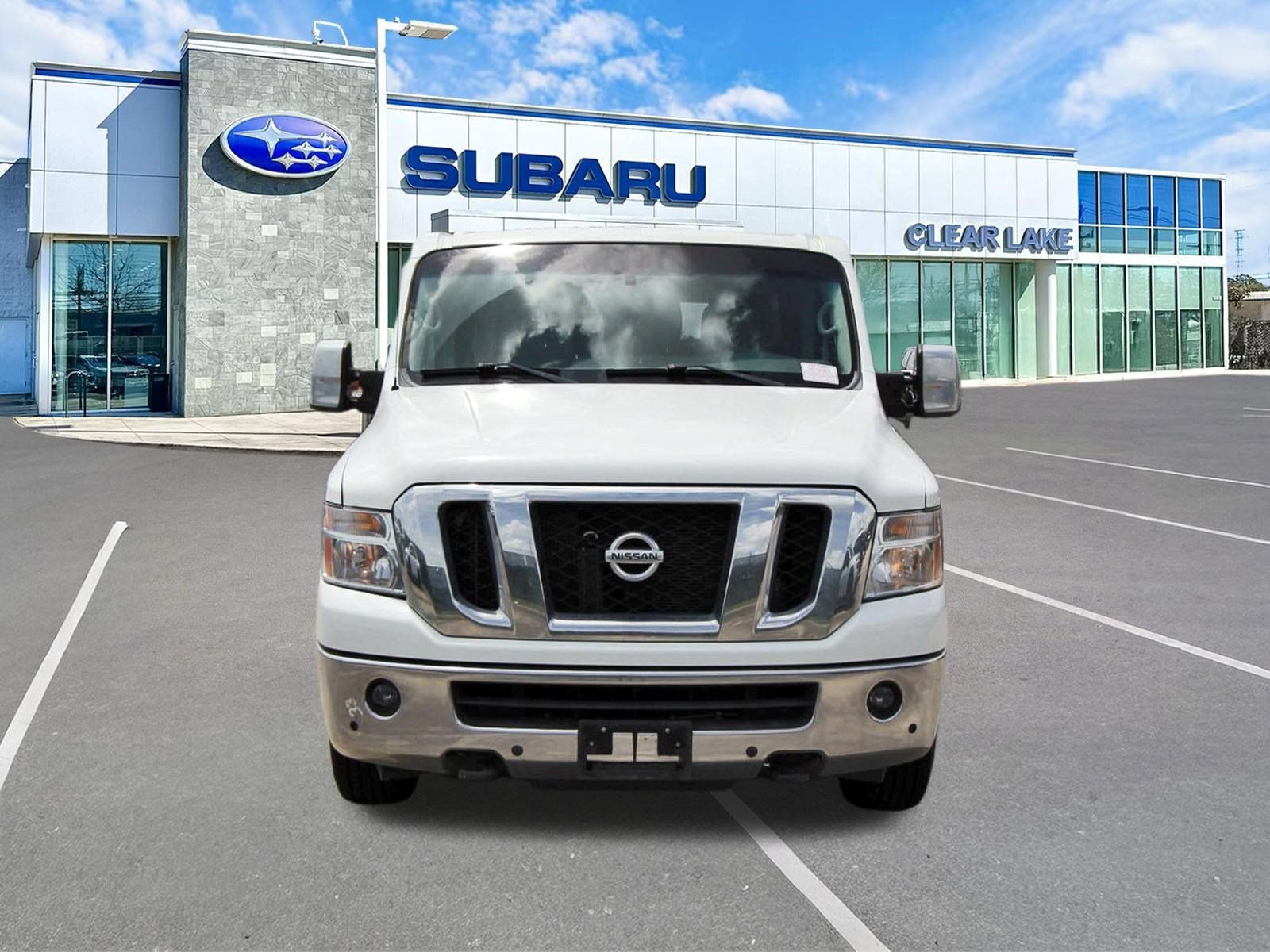 Used 2016 Nissan NV 3500 SL RWD image 2
