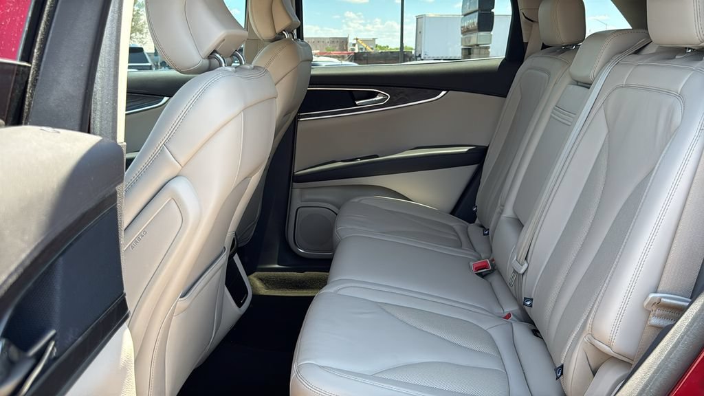 Used 2019 Lincoln Nautilus Select FWD image 21