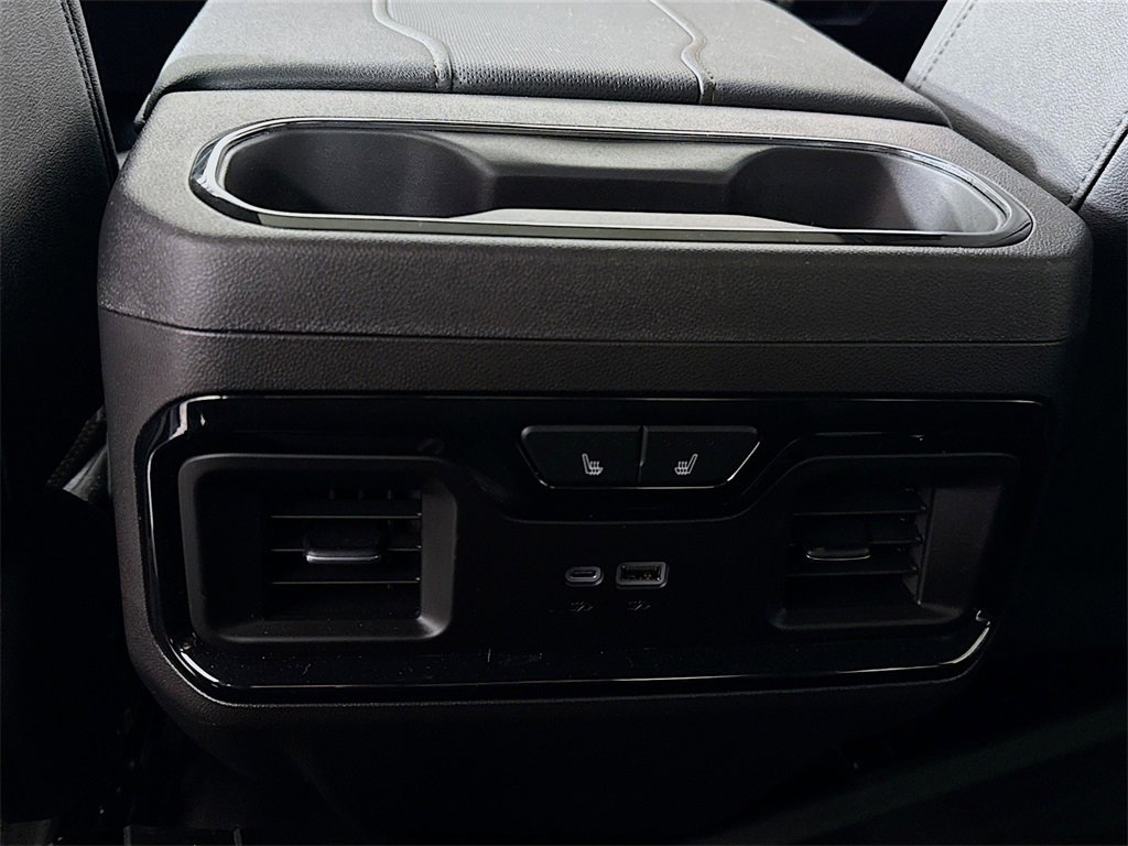 Used 2025 GMC Sierra 1500 AT4 w/ Technology Package image 30