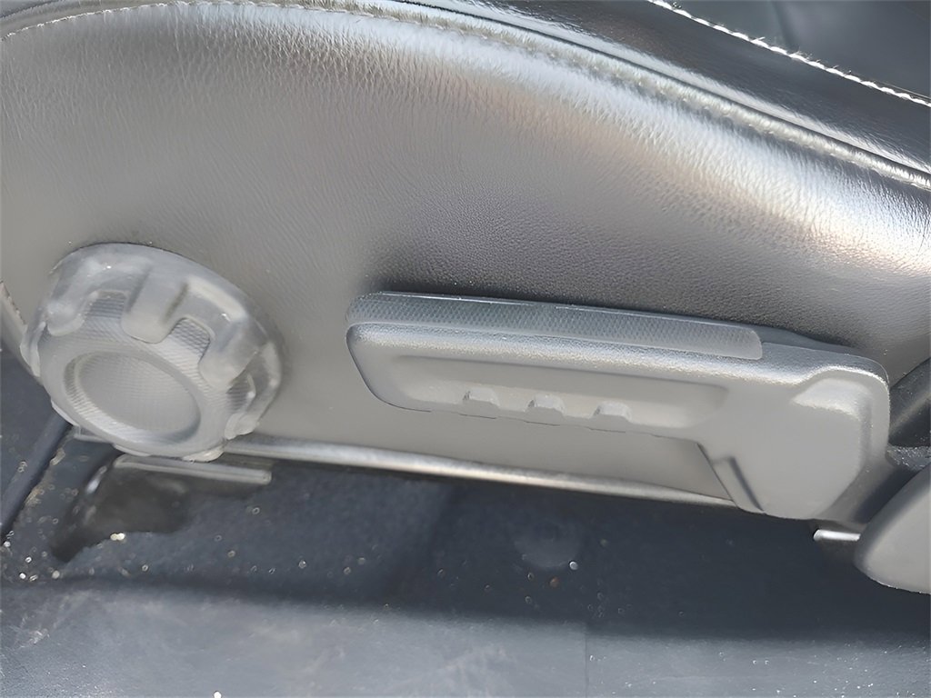 Used 2018 Jeep Wrangler Unlimited Sahara image 22