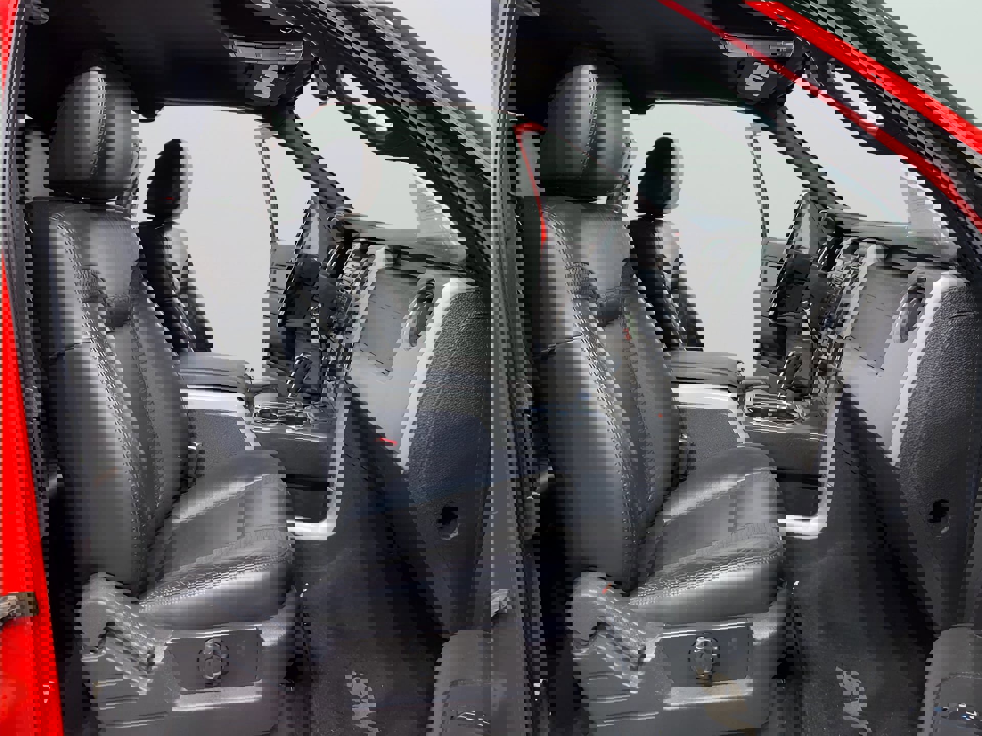 Used 2010 Ford F150 Raptor image 12