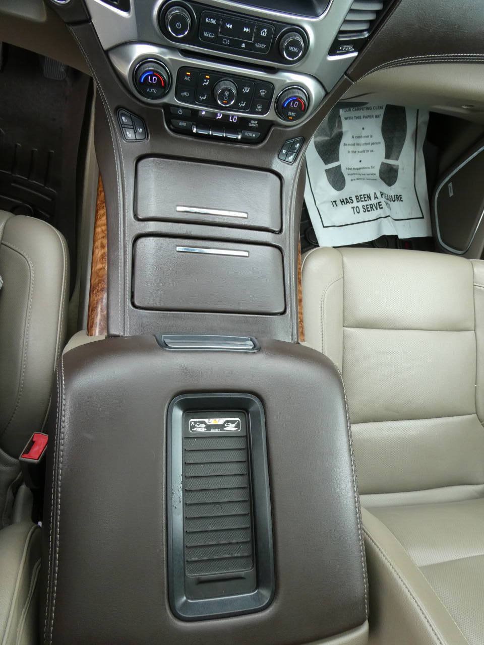 Used 2017 Chevrolet Tahoe Premier AWD/4WD image 23