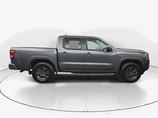 Used 2025 Nissan Frontier SV image 11