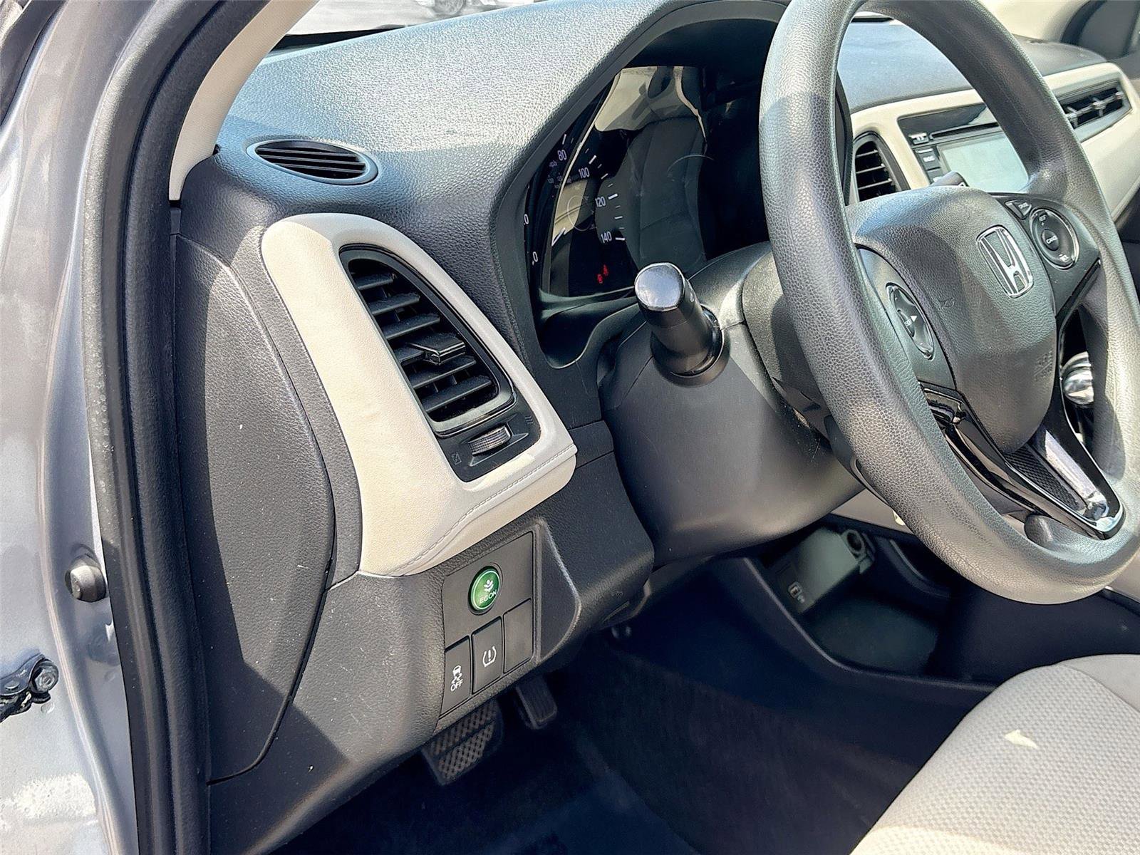 Used 2019 Honda HR-V LX image 10