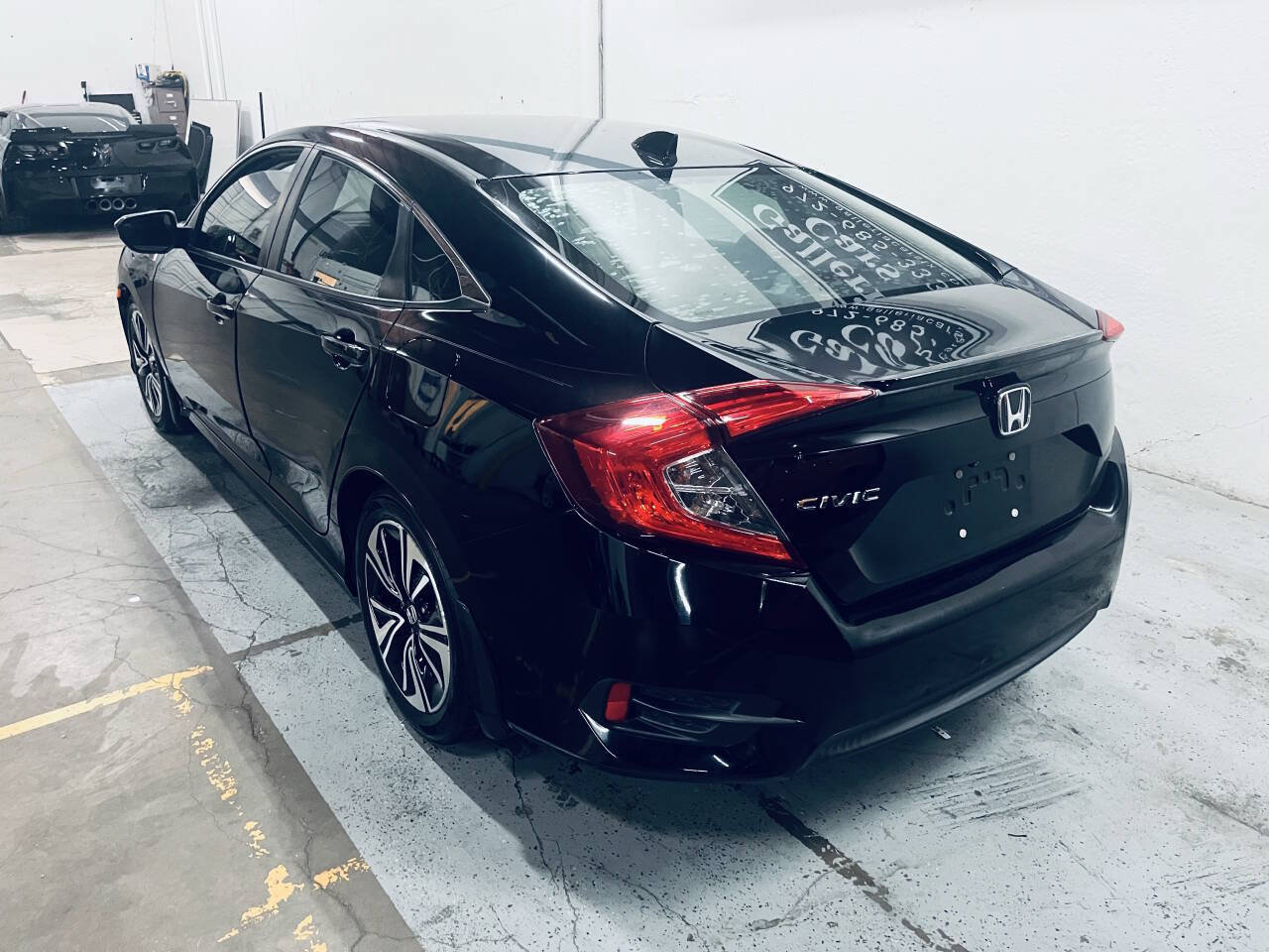 Used 2017 Honda Civic EX-L image 5