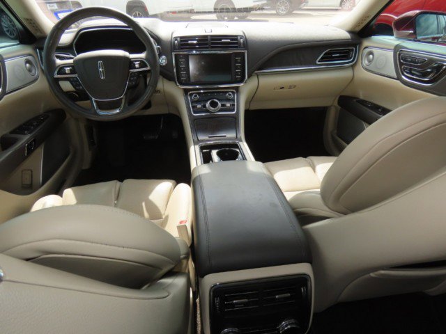 Used 2020 Lincoln Continental Reserve w/ Luxury Package image 18