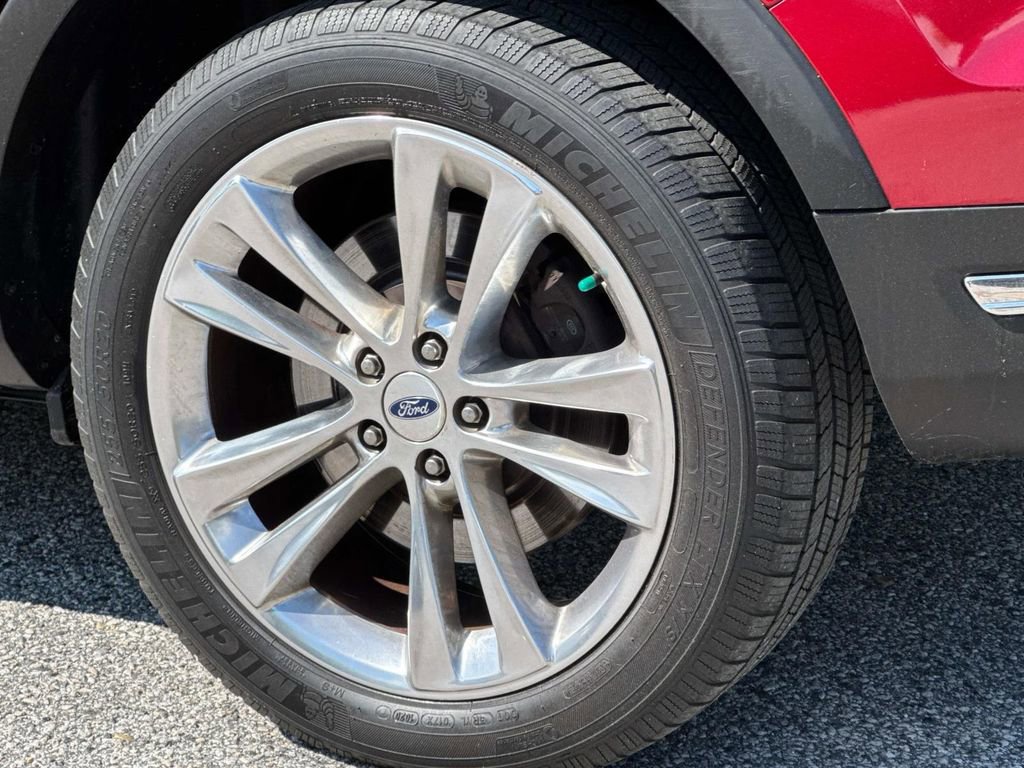 Used 2018 Ford Explorer Limited w/ Equipment Group 301A AWD/4WD image 28