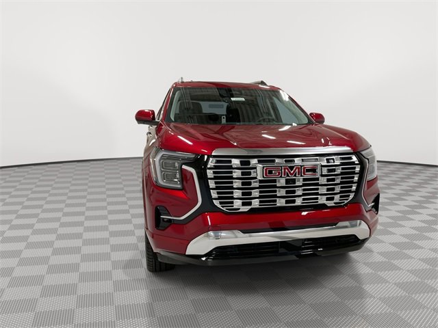 New 2026 GMC Terrain Denali w/ LPO, Floor Liner Package image 2