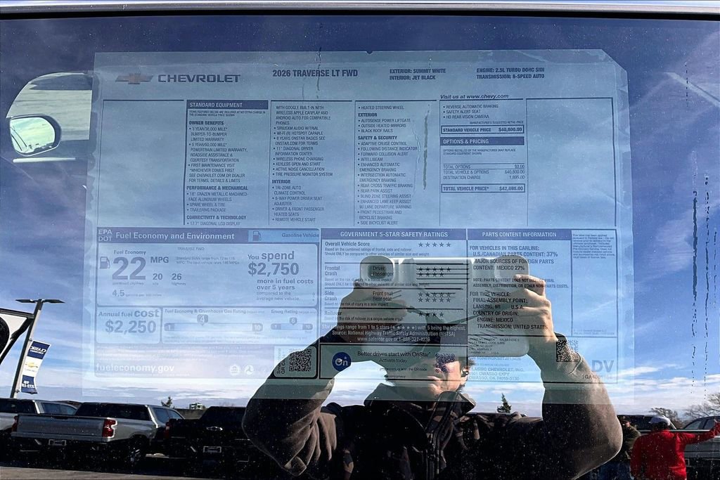 New 2026 Chevrolet Traverse LT image 14