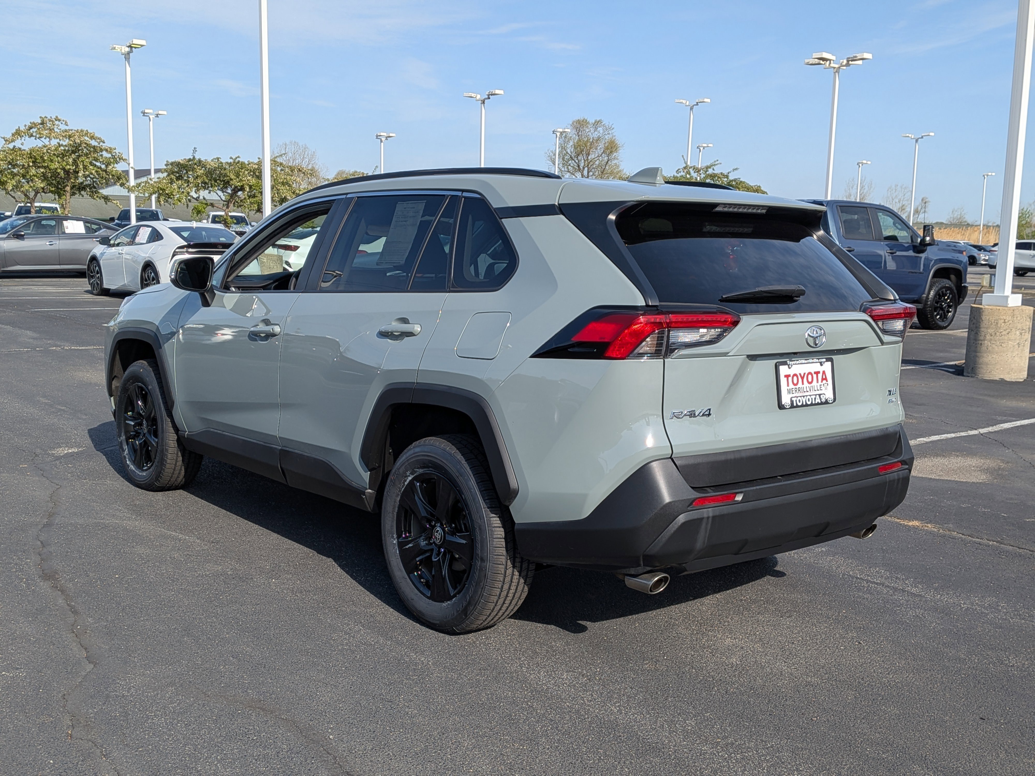 Certified 2022 Toyota RAV4 XLE AWD/4WD image 6