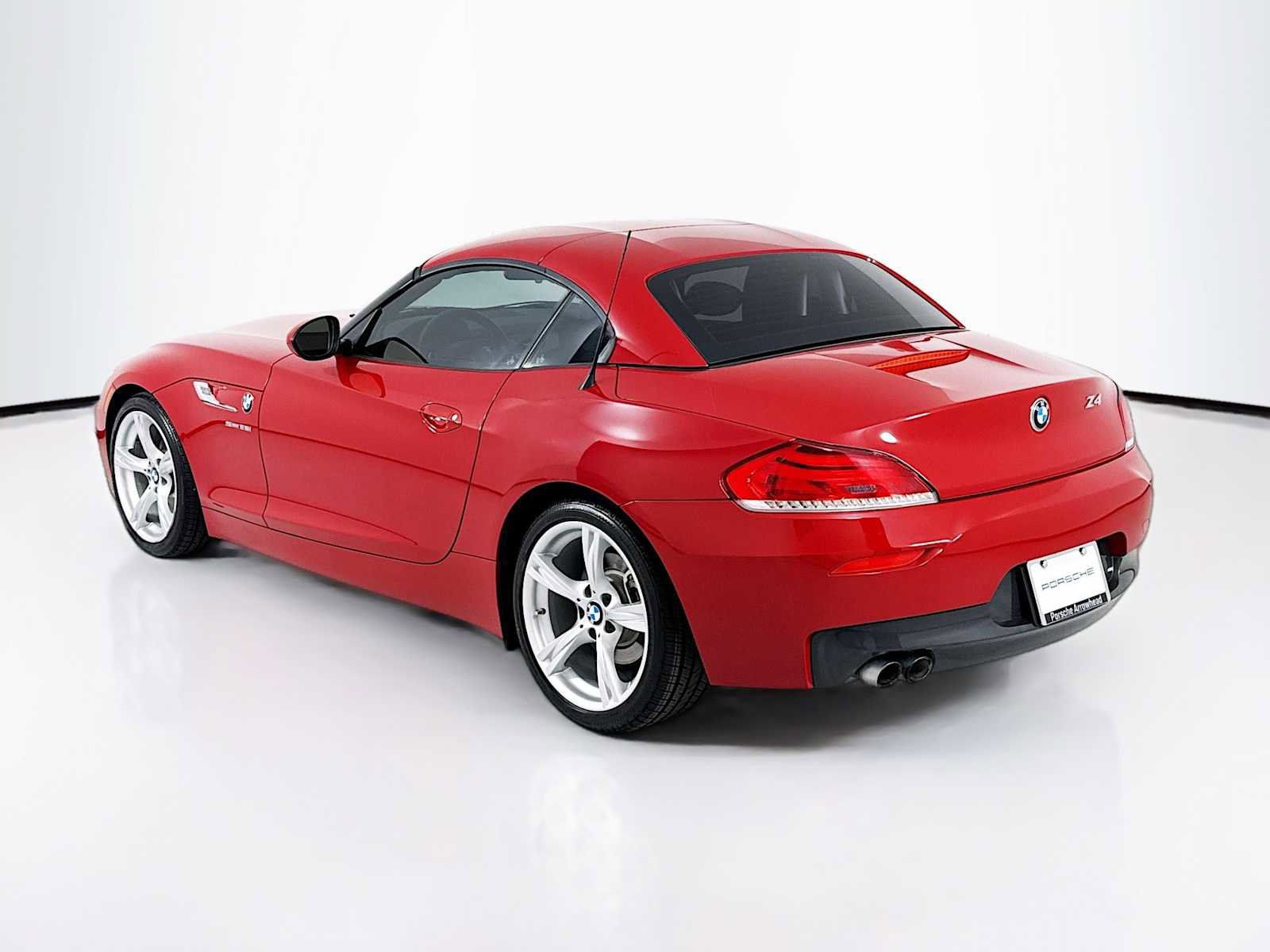 Used 2014 BMW Z4 sDrive28i image 3