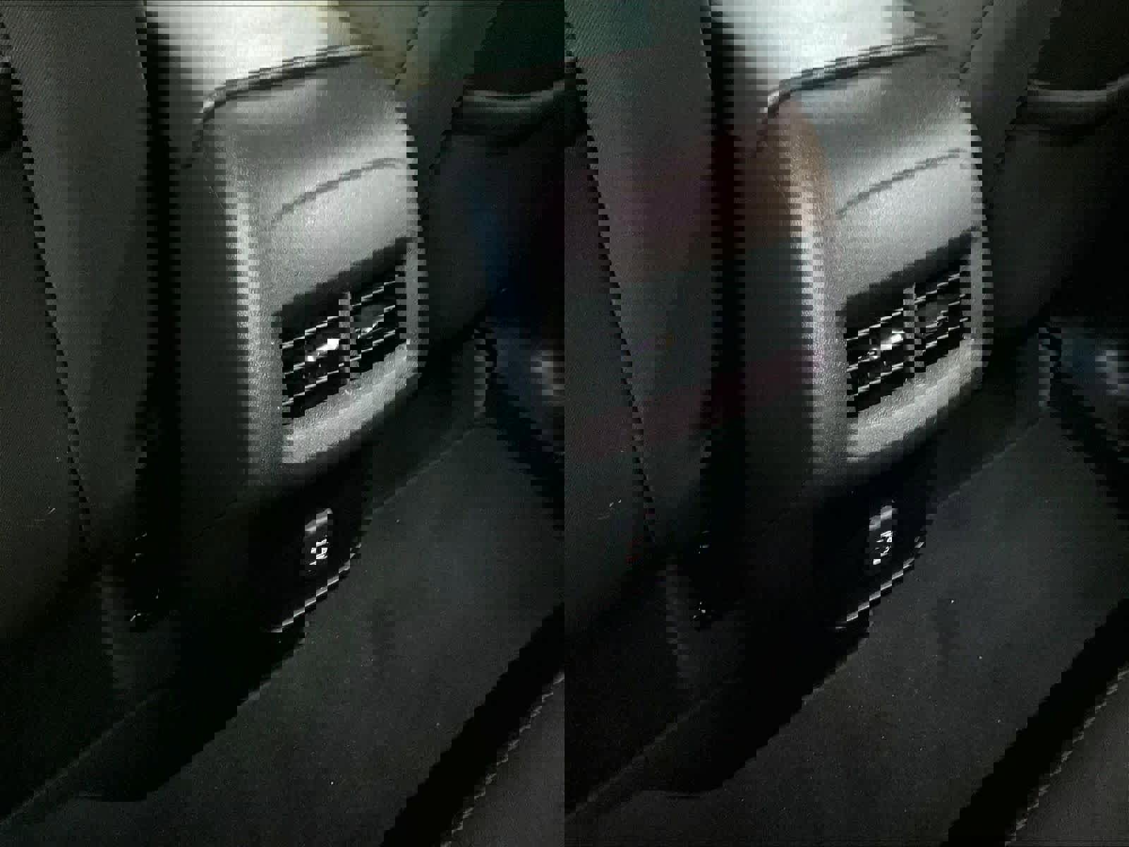 Used 2019 Chevrolet Equinox LT image 26