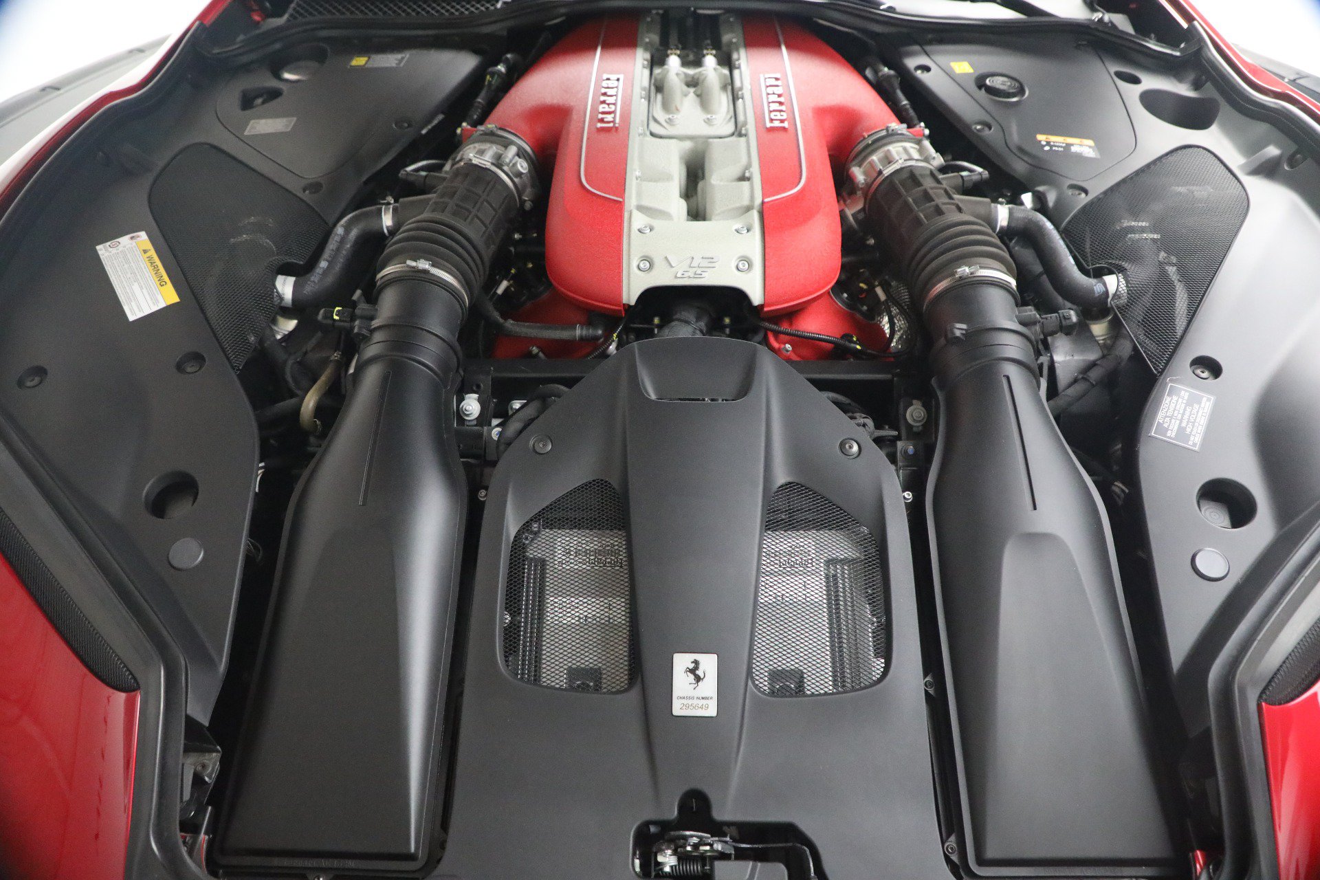 Certified 2023 Ferrari 812 GTS RWD image 33