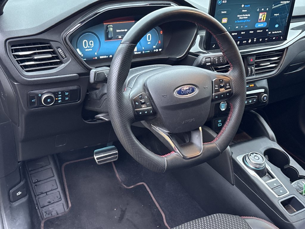 Certified 2023 Ford Escape ST-Line Elite AWD/4WD image 5