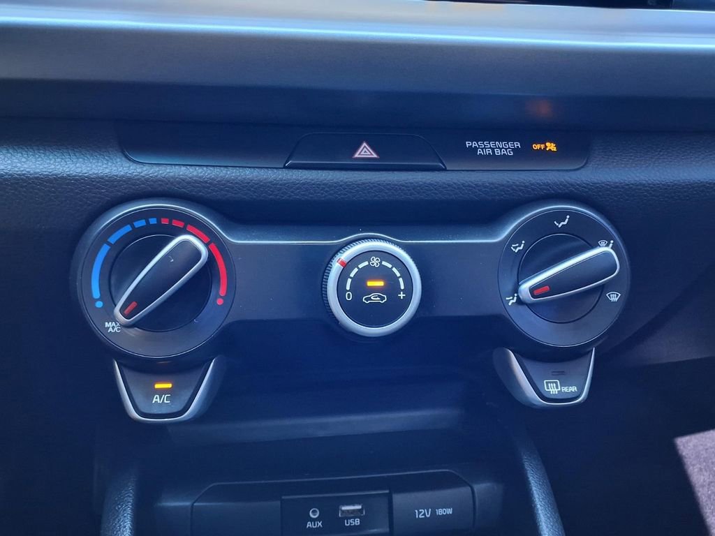Used 2020 Kia Rio LX image 29