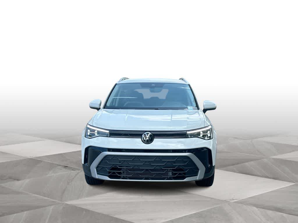 New 2026 Volkswagen Taos SE FWD image 3