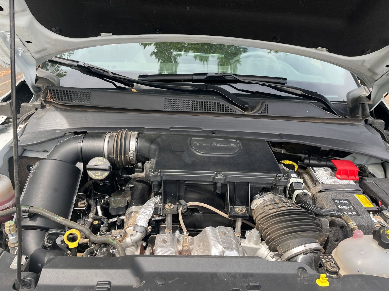 Used 2025 Jeep Compass Limited image 33