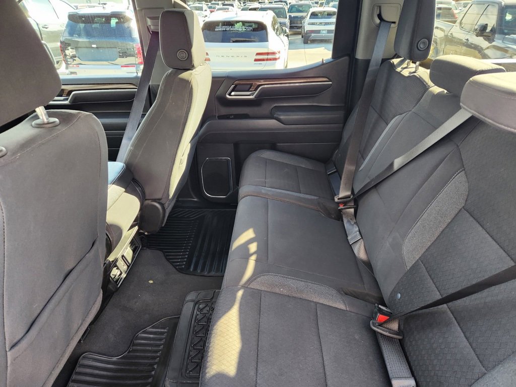 Used 2025 Chevrolet Silverado 1500 LT image 15