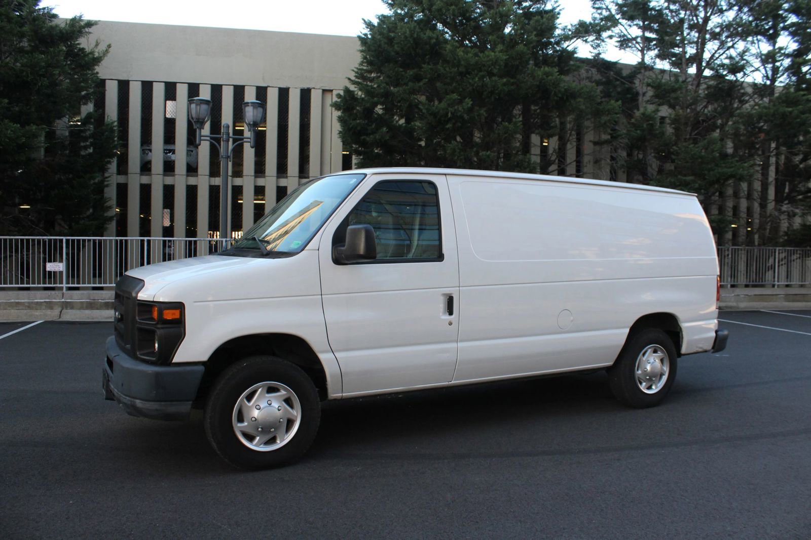 Used 2012 Ford E-150 and Econoline 150 w/ Commercial Cargo Van Pkg RWD image 17