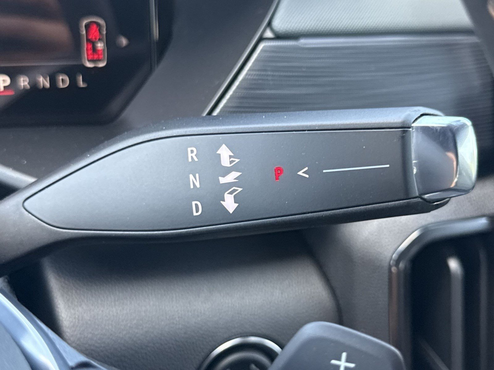 New 2026 GMC Acadia AT4 w/ Luxury Package AWD/4WD image 18