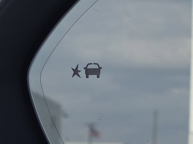 New 2026 Buick Envision Avenir image 13