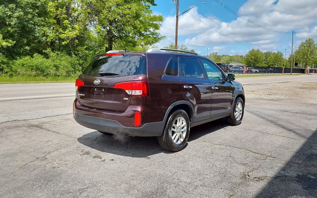 Used 2015 Kia Sorento LX image 6