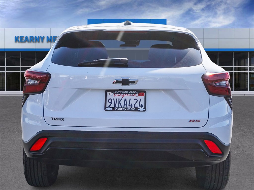 Used 2026 Chevrolet Trax RS w/ Sunroof Package image 5