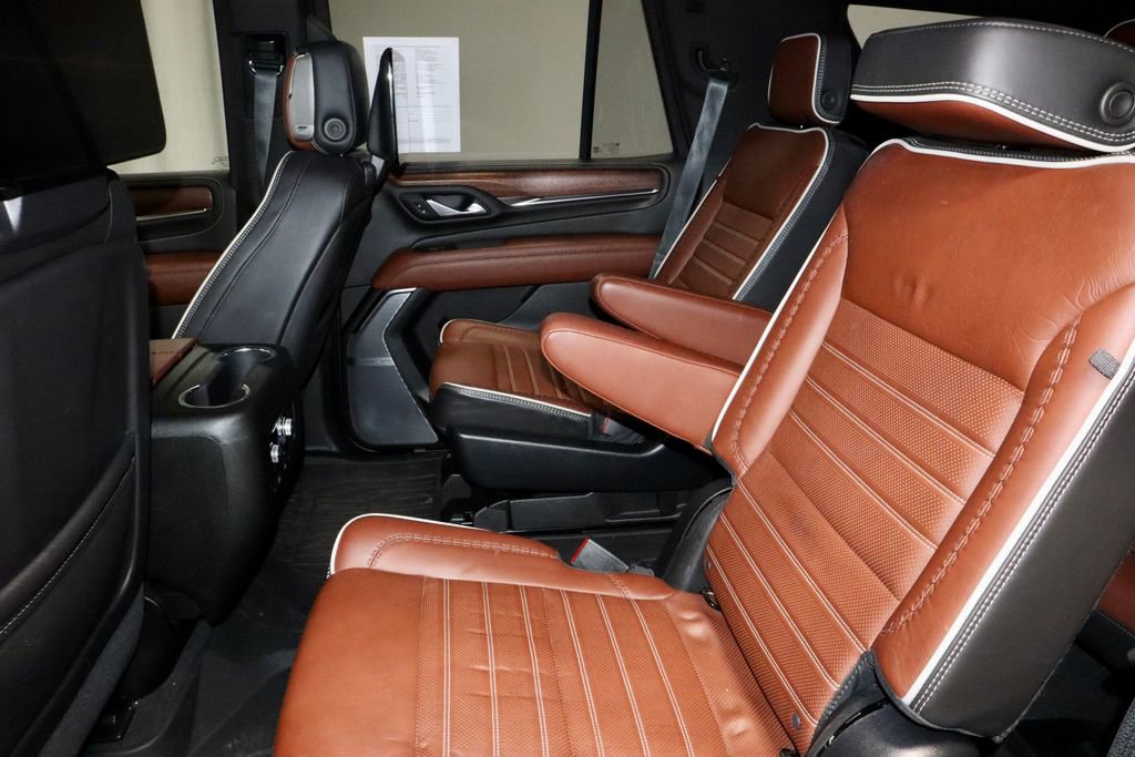 Used 2023 GMC Yukon Denali Ultimate AWD/4WD image 23