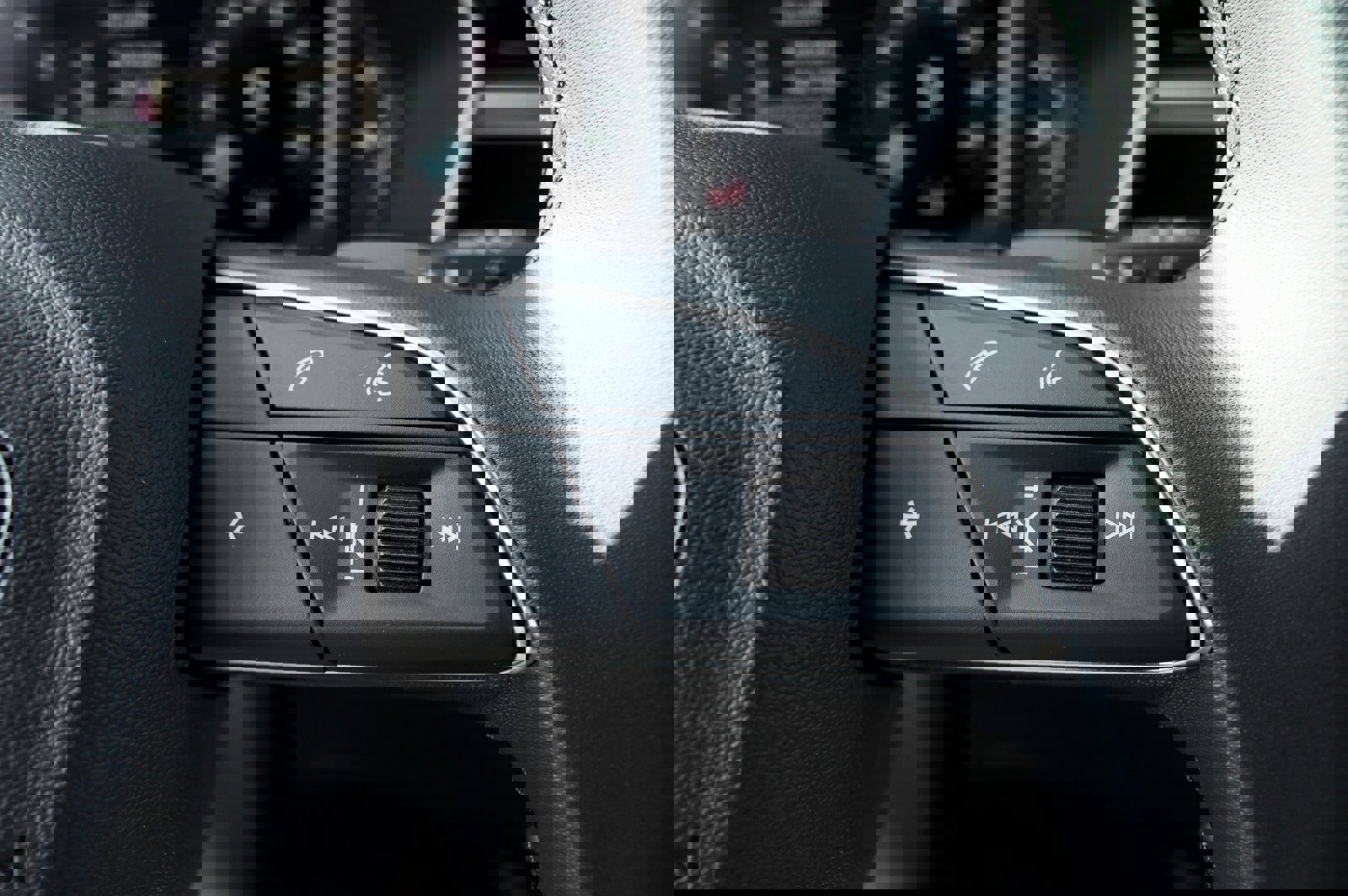 New 2025 Audi Q3 2.0T Premium image 14