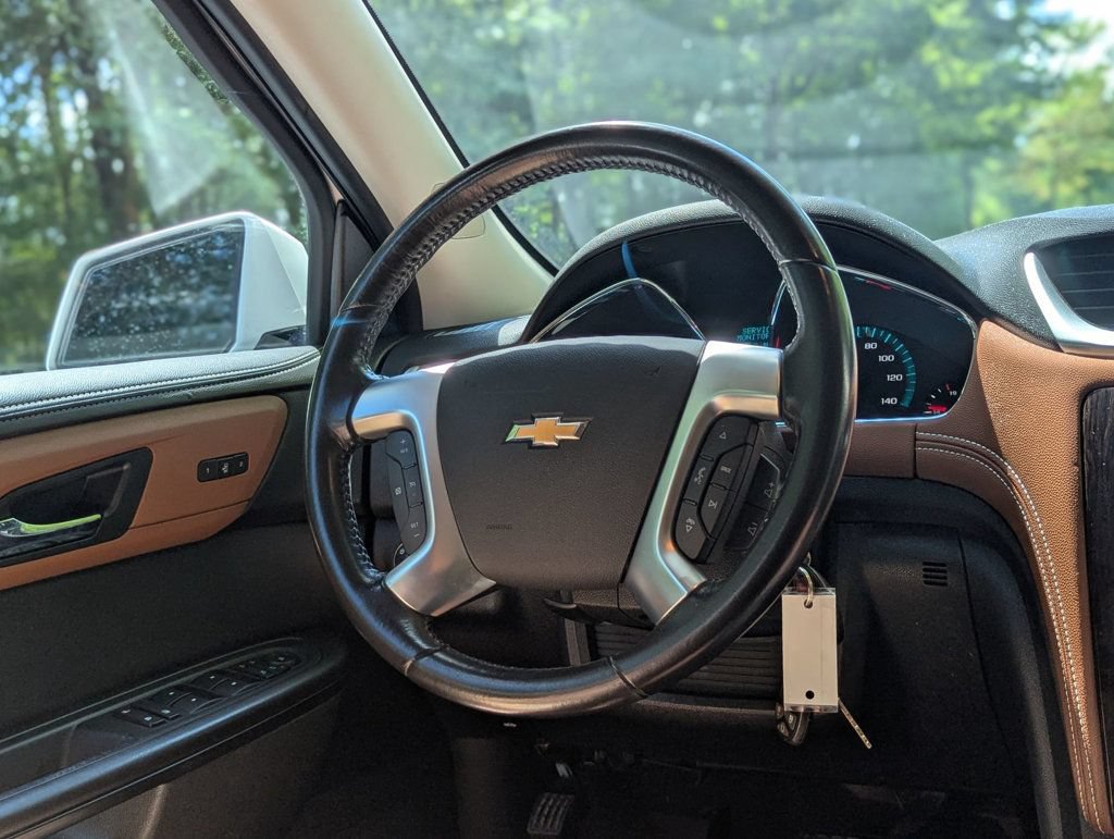 Used 2017 Chevrolet Traverse LT AWD/4WD image 23
