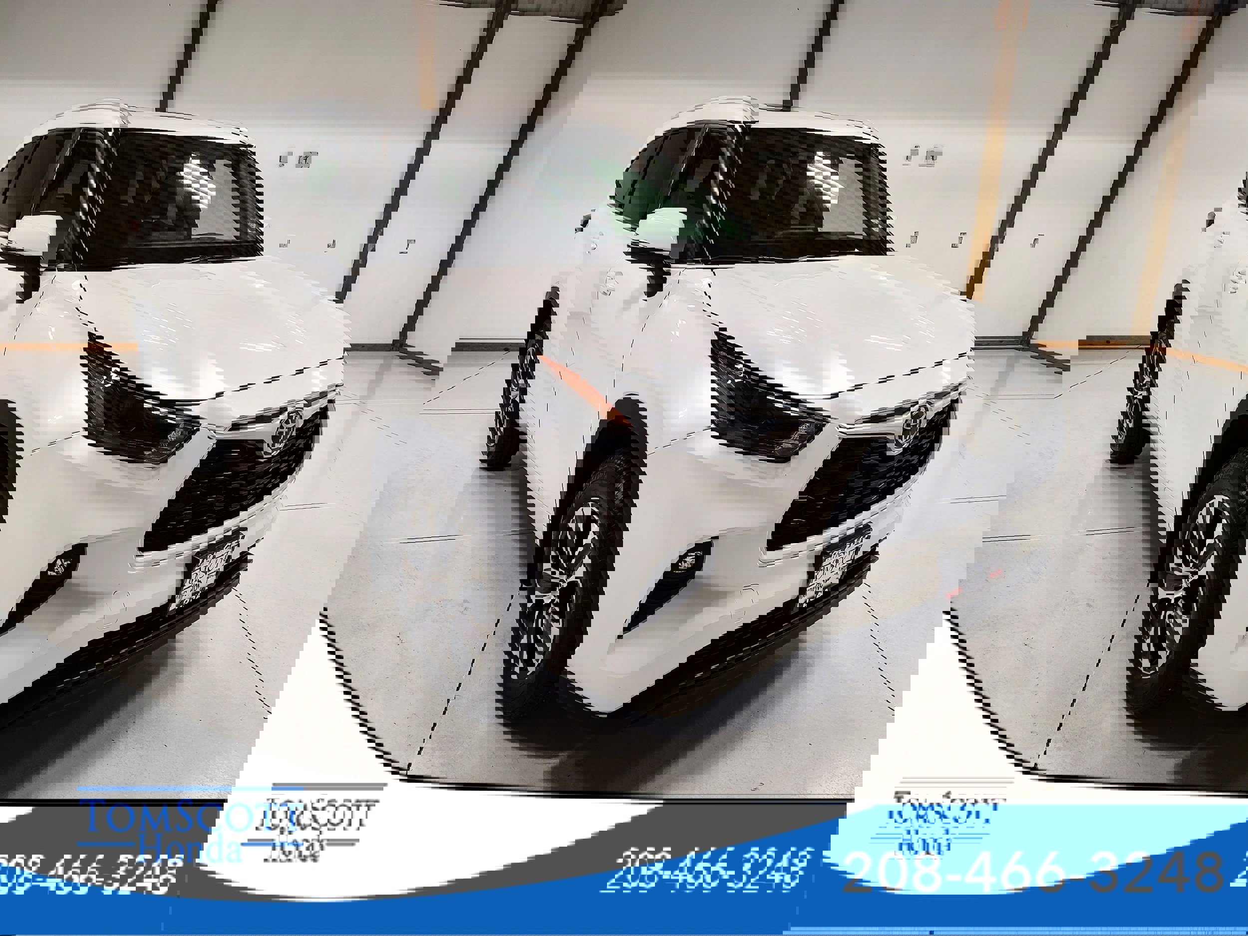 Used 2024 Toyota Highlander XLE