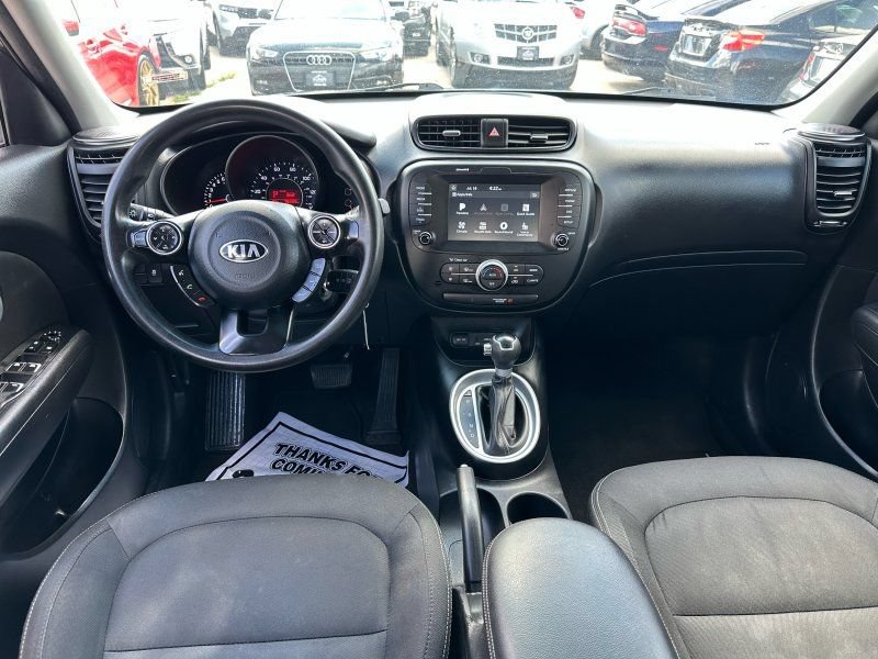 Used 2018 Kia Soul + FWD image 23