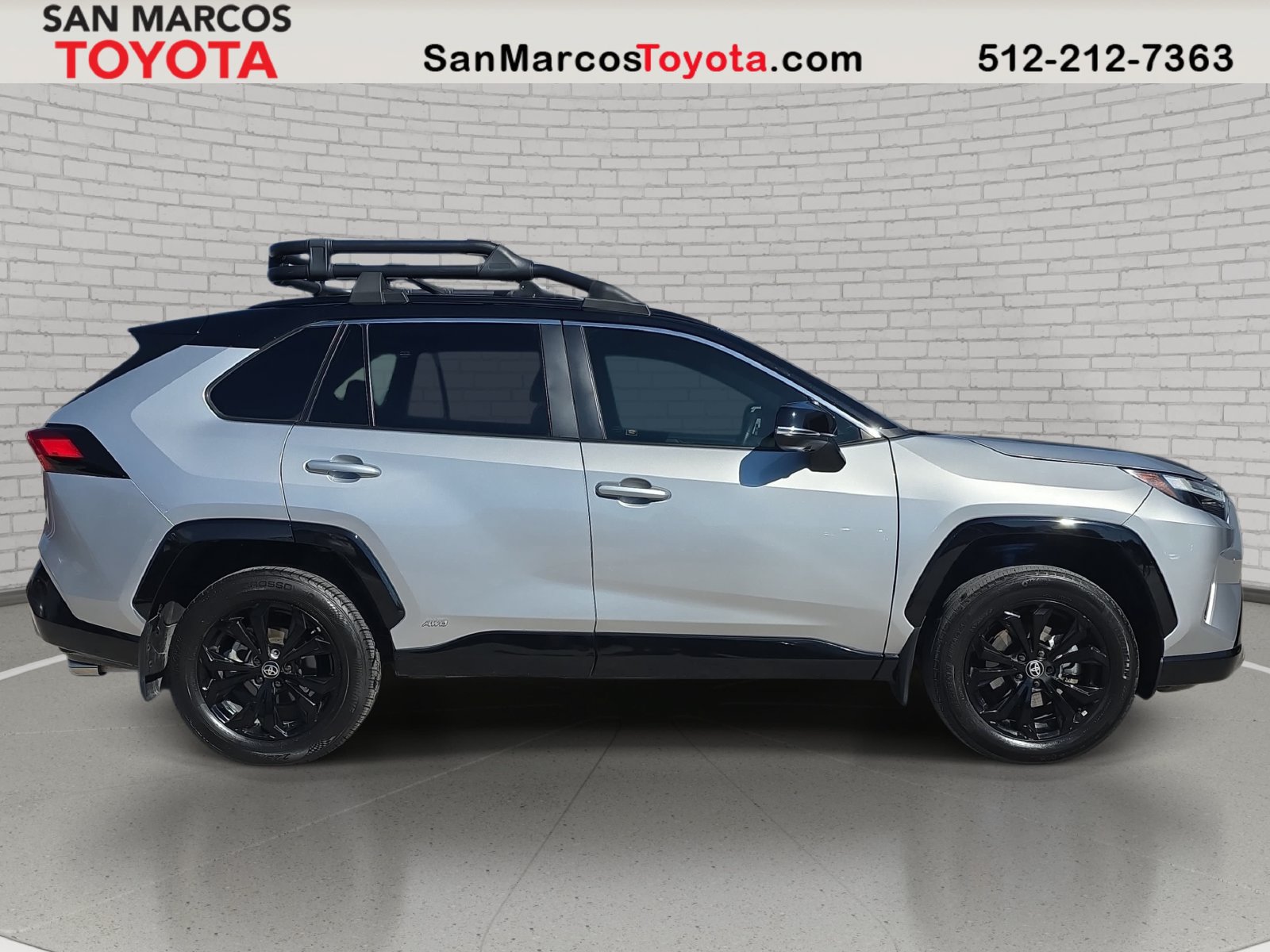 Used 2024 Toyota RAV4 XSE AWD/4WD image 5