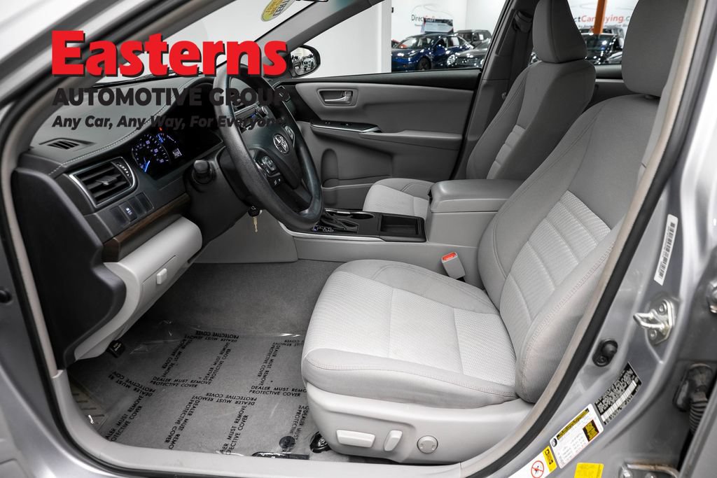 Used 2015 Toyota Camry LE FWD image 13